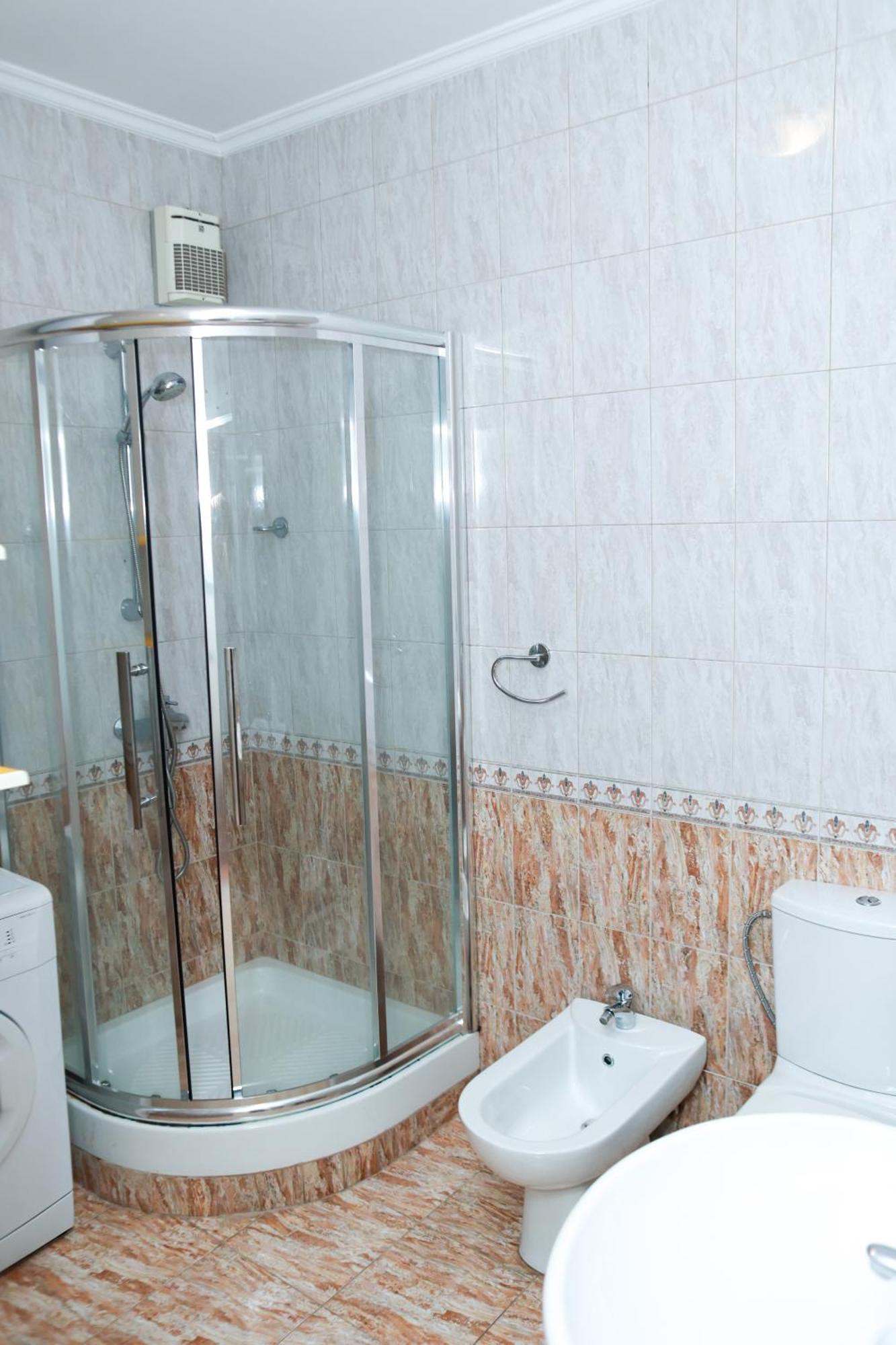 Cherry Apartment Tirana Bagian luar foto